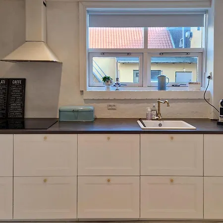 2 Bedroom Nice Apartment In Skagen 아파트 *