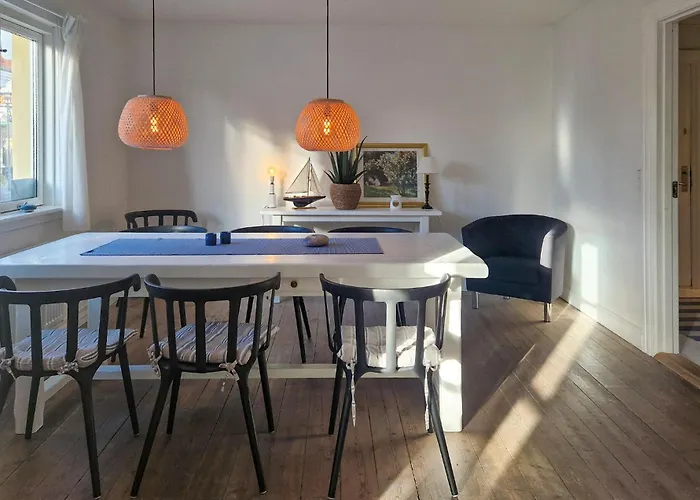 2 Bedroom Awesome In سكاغن