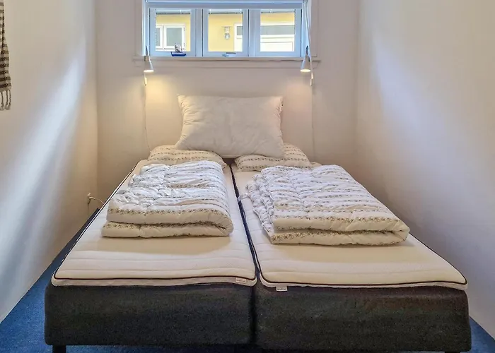 2 Bedroom Awesome In شقة *